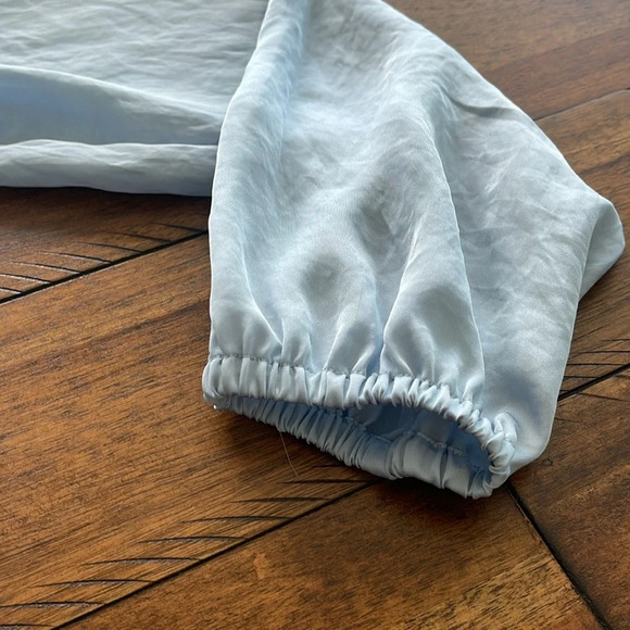 Michael Kors long sleeve v neck top size large satin - Picture 9 of 13